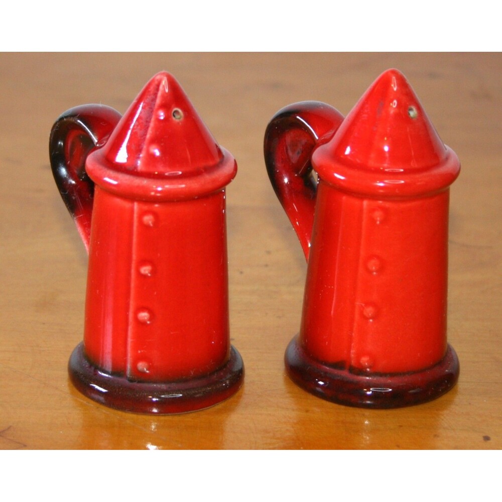 Salt Pepper Shakers Burnt Orange Red Rooster collection by Metlox Poppytrail MCM